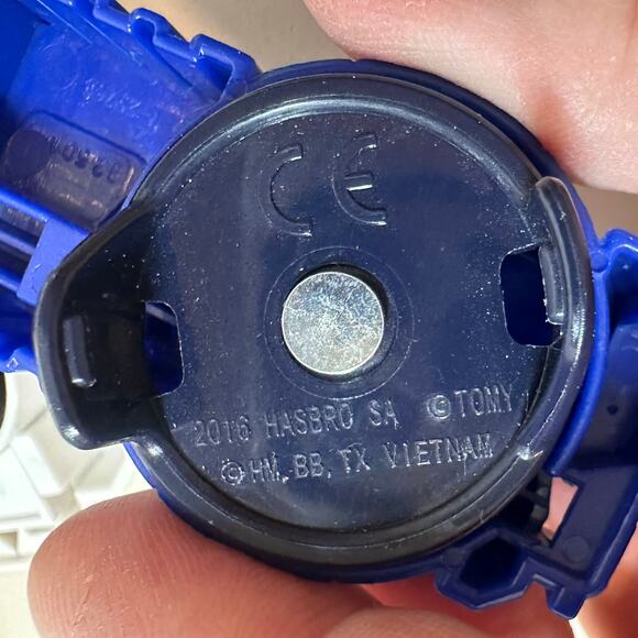 Beyblade Burst Evolution Dual Threat Launcher White Blue Lot Toys Bey Blades - Picture 5 of 6